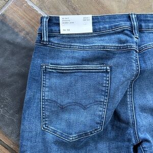 American Eagle Athletic Skinny Jean Airflex + Temp Tech Size 36/32 NWT